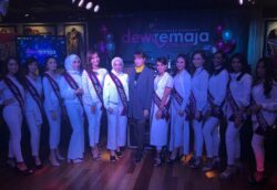 12 Finalis Bersaing Rebut Gelaran Dewi Remaja 2018/2019 ...